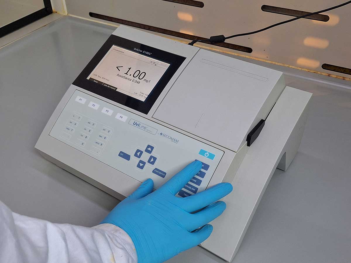 Spettrofotometri-analisi-acqua Spettrofotometri-analisi-acqua