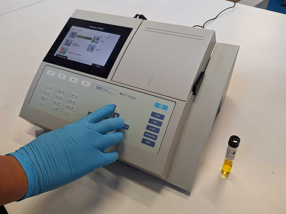 Monotest-measurement-instrument-water-values